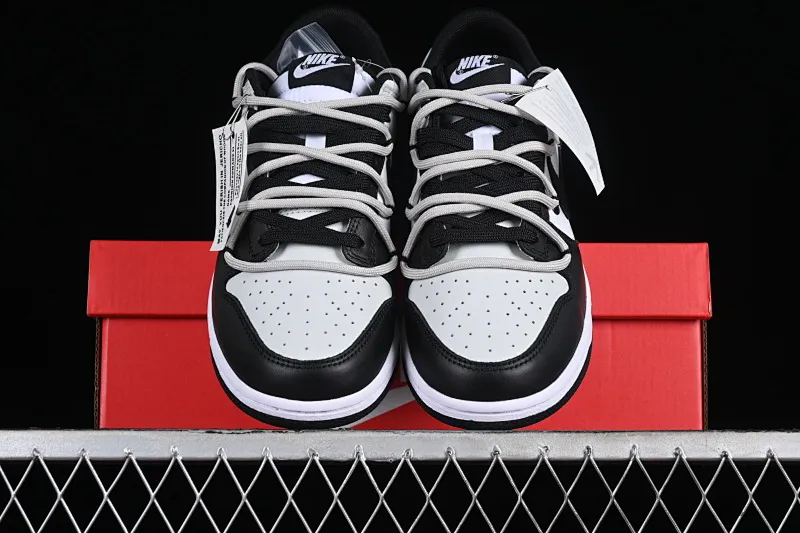 All categories Nk SB Dunk series Nk SB Dunk Low Low-top sneakers Nk Dunk Low Letter Panda Black and gray high street deconstruction SB strap low-top casual sneakers CW1590-100